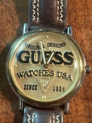 Vintage 1994 Unisex GUESS G7 Big Logo Gold Tone Classic Leather Strap Y2K