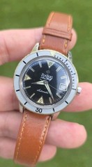 Vintage 1960’s ZODIAC Seawolf Bakelite Bezel Black Dial Automatic Men’s Watch