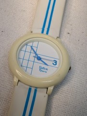 Sutton White Watch – Ladies Or Kids – Analog Quartz Acrylic Case – New Battery