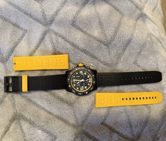 Breitling Endurance Pro 44mm Quartz Chronograph 100m Black/Yellow Box Papers
