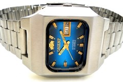 Vintage Orient 3 Star TV Case Blue Metallic Sunburst Dial Automatic Watch 21J