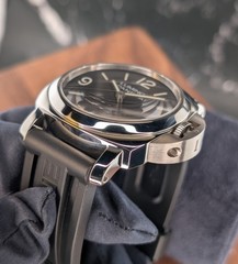 2021 Panerai Luminor 44mm Base Logo Watch – PAM01086 Extra Straps w/Warranty