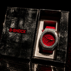 G Shock ga2100 Red Moissanite bizel