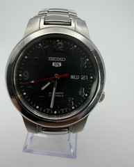 Seiko 5 Automatic Men’s Watch 21 Jewels Day Date Black Dial Display Case Back