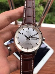 MIDO Commander Automatic Chronometer Day Date Watch 40mm Leather Strap
