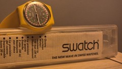 1984 SWATCH🇨🇭 YELLOW RACER GJ400. Very Rare !