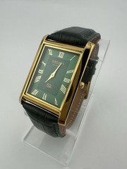 GREEN Vintage Seiko Slim Quartz Men’s Wrist Watch