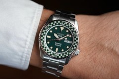 PRESALE Seiko 5 Sports x Rowing Blazers SRPM21 Limited Edition Racing Green