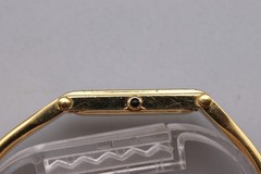 [Near MINT w/Box] GUCCI 1500L Gold Black Dial 12mm Women’s Vintage Watch Japan