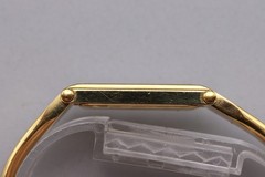 [Near MINT w/Box] GUCCI 1500L Gold Black Dial 12mm Women’s Vintage Watch Japan