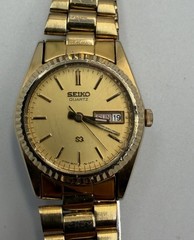 SEIKO Day Date Metal Quartz Watch Gold Tone Tri-fold Clasp New Battery