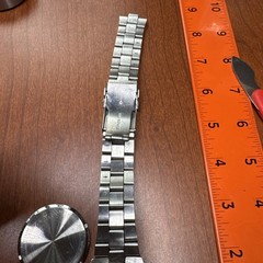 Bulova 98D103 Men’sStainless Steel Watch 08 DIAMONDS WORKS, MISSING END LINK