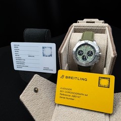 Breitling Avenger AB0147101L1A1