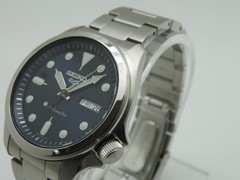 Seiko 5 Sports SRPE53K1 Men’s 38mm Stainless Steel Automatic Wristwatch