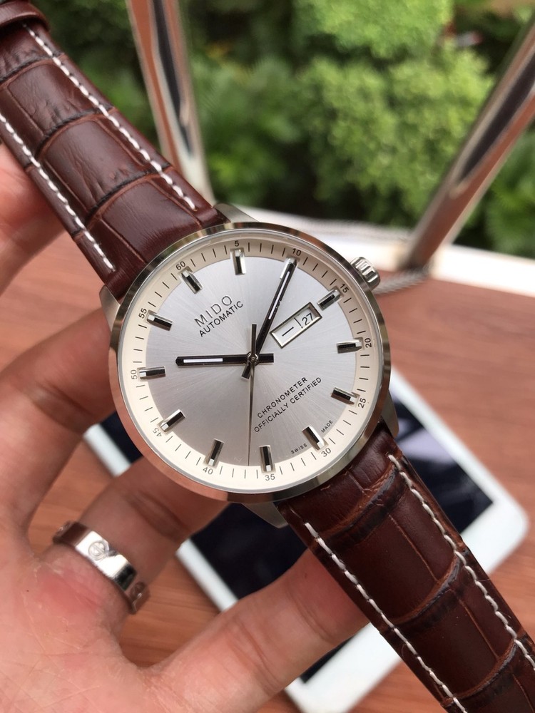MIDO Commander Automatic Chronometer Day Date Watch 40mm Leather Strap