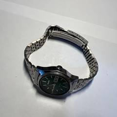Seiko ALBA Quartz Men’s Wristwatch Green Dial Day Date