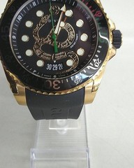 Gucci Dive Snake Quartz Model 136.2 GUCCI