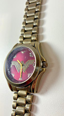 Accutime WONDER WOMAN LogoWatch Metal New with Box with Screen Protector/Stopper