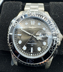 Invicta Pro Diver Quartz 100m Date Black Dial Silver Stainless Bracelet 40mm