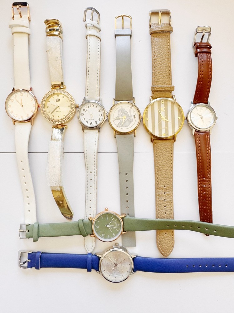 Lot of 8 Women’s Fashion Watches Mixed Brands Quartz Untested Sold As-Is