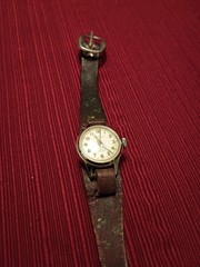 Vintage Caravelle Women’s Manual Wind 17J SS Silver Case Brown Leather-Working
