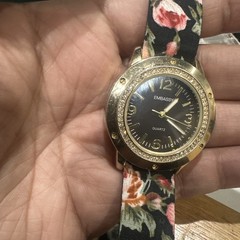 Works EMBASSY Ladies Watch Gold Crystal Tone New Battery Floral Strap 36mm Fit 7