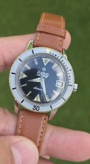 Vintage 1960’s ZODIAC Seawolf Bakelite Bezel Black Dial Automatic Men’s Watch