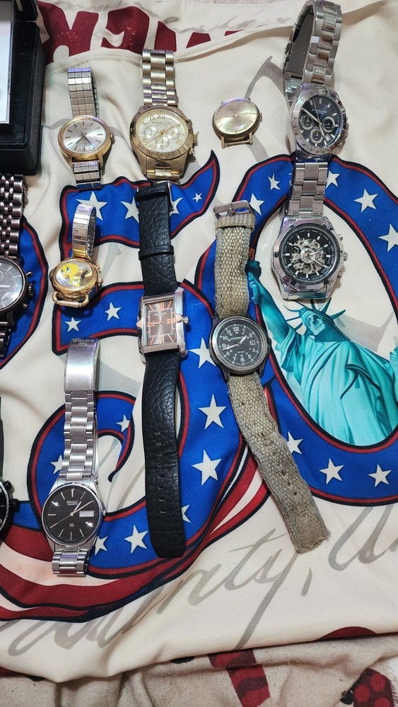 Watches Lot 27 Star Wars ,Citizen ,Bulova Vintage Timex , Sekio And Mire