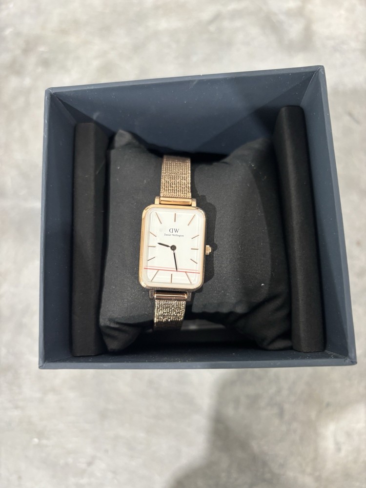 New Quadro Pressed Melrose Rose Gold Daniel Wellington Women’s Watch