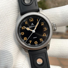 39MM STEELFLIER Quartz Pilot Watch Men’s Sapphire 200M Waterproof Silicone NEW