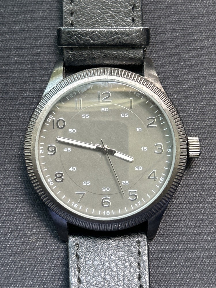 Dark Silver Case Gray Dial Men’s Quartz Watch
