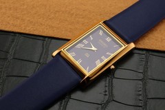 Vintage Seiko Slim Quartz Men’s Wrist Watch Blue Dial with Blue Strap.