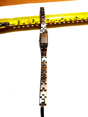 TWO TONE SEIKO RECTANGULAR WOMEN’S WATCH 2E20-7479 RO New Batt.(BD)