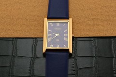 Vintage Seiko Slim Quartz Men’s Wrist Watch Blue Dial with Blue Strap.