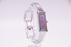 🎦[Near Mint w/Box] GUCCI 1500L Pink Shell Dial Silver Qz Women’s Watch JAPAN