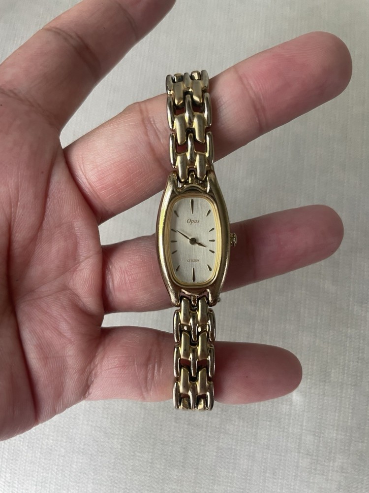 Citizen Opus 5421-F46924 Gold Oval Ladies Watch Vintage JAPAN