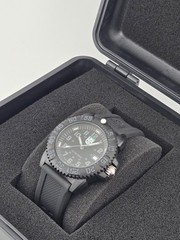 LUMINOX Sea Lion Men’s CARBONOX Black Dial Rubber Strap Watch – X2.2072 NEW