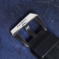Panerai Luminor Marina Men’s Black Watch with Rubber Strap – PAM00510