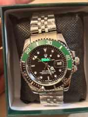 Luxury watch quartz