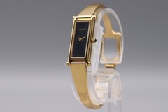[Near MINT w/Box] GUCCI 1500L Gold Black Dial 12mm Women’s Vintage Watch Japan