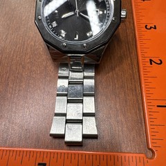 Bulova 98D103 Men’sStainless Steel Watch 08 DIAMONDS WORKS, MISSING END LINK