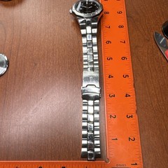 Bulova 98D103 Men’sStainless Steel Watch 08 DIAMONDS WORKS, MISSING END LINK