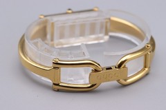 [Near MINT w/Box] GUCCI 1500L Gold Black Dial 12mm Women’s Vintage Watch Japan
