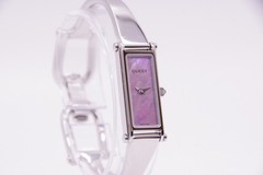 🎦[Near Mint w/Box] GUCCI 1500L Pink Shell Dial Silver Qz Women’s Watch JAPAN