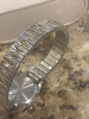 LA GEAR ladies Two Tone Stainless Steel Stretch Band Quartz Watch Untested As Is