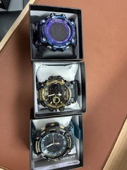 Activa Men’s Analog-Digital Quartz 3ATM Water Resistant Black/Gold Sport Box