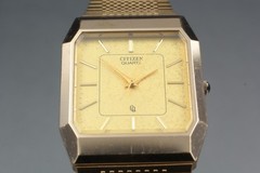 *NEAR MINT* Vintage 1986 CITIZEN CQ 3630 T4-362314 Gold Dial 27mm Mens Watch