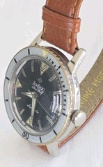Vintage 1960’s ZODIAC Seawolf Bakelite Bezel Black Dial Automatic Men’s Watch