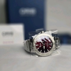 Oris Aquis Date Relief 41.5mm Cherry Red Dial Automatic, New, 01 733 7766 4158